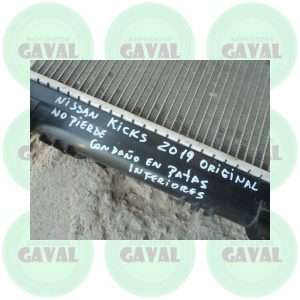 Radiador de Agua Nissan Kicks 2018-2019