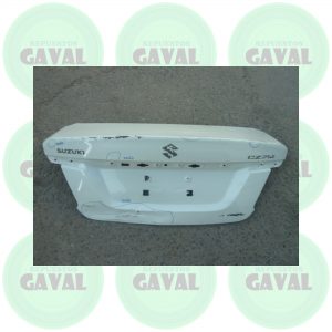 Maleta tapa maletero Suzuki Dzire 2020 2021 dañada original