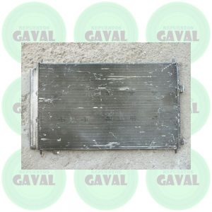 Radiador de Aire A/C Condensador Honda CR-V 2008 (Sólo detalles estéticos)