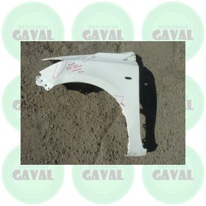 Tapabarro Delantero Chofer Toyota Yaris Sedan 2015-2016 (Abollado)