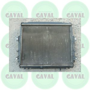 Radiador de Agua Toyota Hilux 2008-2011 (Sólo detalles estéticos)