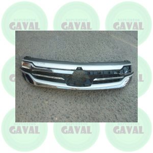 Mascara Mitsubishi Montero Sport 2018-2019 (Con daños e incompleta)