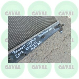 Radiador de Agua Renault Captur 2016 (Bote quebrado)