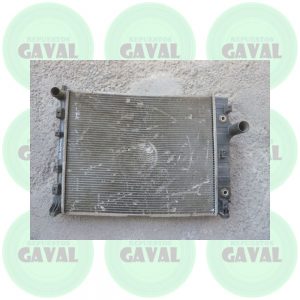 Radiador de Agua Dodge Durango 4.7 2002-2003 daños