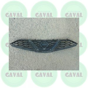 Mascara Nissan March 2017-2018 (Con daños)