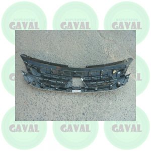 Mascara Mitsubishi Montero Sport 2018-2019 (Con daños e incompleta)