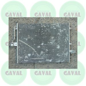 Radiador de Aire A/C Condensador Ssangyong Actyon 2014-2015 (Sólo detalles estéticos)