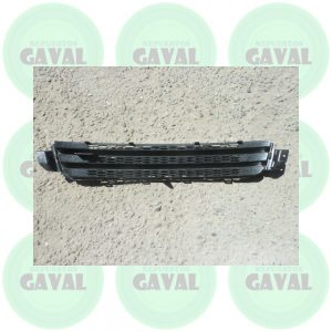 Rejilla de Parachoque Volkswagen Voyage 2010-2011 (dañada)