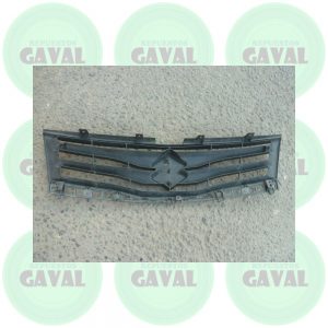 Mascara Suzuki grand vitara / grand nomade 2014 2016 buena sin cromado