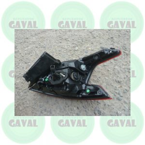 Foco Trasero Chofer Halogeno/Leds Peugeot 308 2014-2015 (dañado)