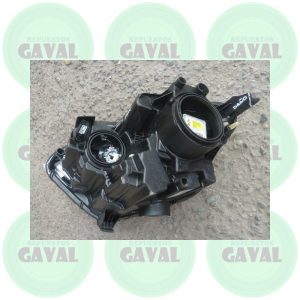 Optico Copiloto Xenon/Leds Ford Ecosport Titanium 2019-2020 (patas de sujeción quebradas)