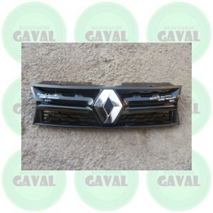 Mascara Renault Duster 2017-2018 (dañada)