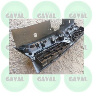 Mascara Renault Duster 2017-2018 (dañada)