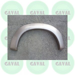 Moldura de Costado Trasera Copiloto Toyota Hilux Cum 2006-2007 (dañada)