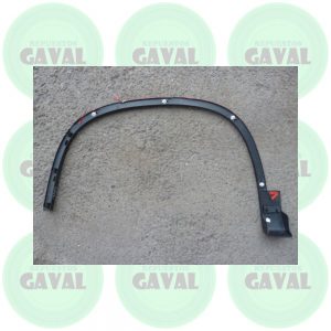 Moldura de Tapabarro Delantera Copiloto Volkswagen Tiguan 2009-2015 (usada)