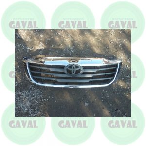 Mascara Toyota Hilux 2013-2014 (dañada)