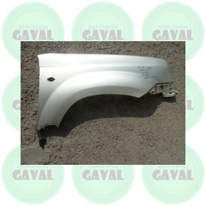 Tapabarro Delantero Copiloto Nissan Xtrail 2003-2010 (quebrado, falta pedazo)