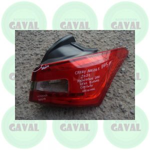 Foco Trasero Copiloto Halogeno/Leds Chery Arrizo 5 2021 (dañado y sucio el interior)
