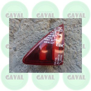 Foco Trasero Portalón Copiloto Halogeno/Leds Peugeot 3008 2015-2016 (dañado)