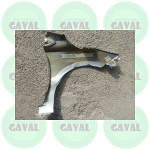 Tapabarro Delantero Chofer Nissan Versa N18 2021 (abollado)