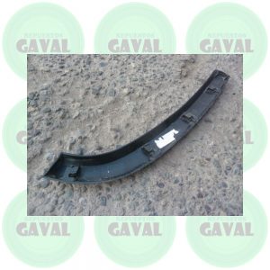 Moldura de Puerta Trasera Copiloto Jeep Grand Cherokee 2015 (dañada)