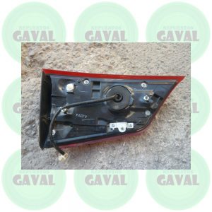 Foco Trasero Portalon Copiloto Leds Mitsubishi Outlander 2018-2019 (dañado)