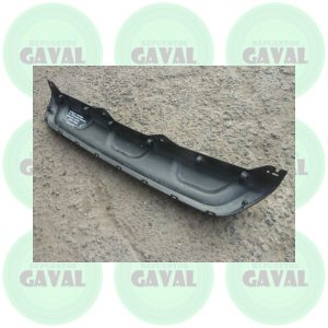 Moldura Trasera Inferior de Parachoque Renault Captur 2018-2020 (dañada)