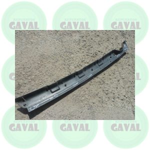 Moldura Inferior de Parachoque Trasero Great Wall Florid 2011-2013 (dañada)