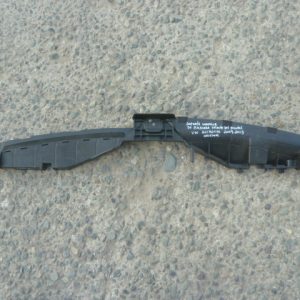 Soporte Inferior de Mascara Volkswagen Scirocco 2010-2012 (dañado)