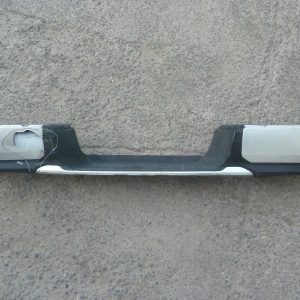 Parachoque trasero mitsubishi l200 2021 2023 daños