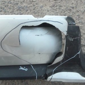 Parachoque trasero mitsubishi l200 2021 2023 daños