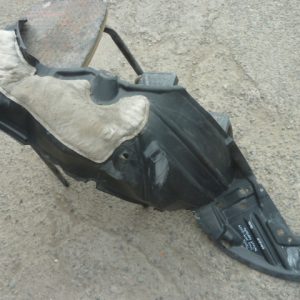 Guardafango nissan toyota yaris 2019 2021 delantero copiloto daños