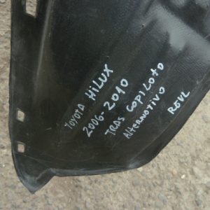 Guardafango toyota hilux 2006 2010 trasero copiloto usado