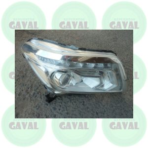 Optico Copiloto Xenon/Leds Nissan NP300 LE 2016-2019 (quebrado)