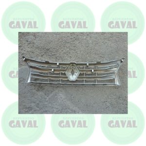 Mascara Renault Duster Expression 2014-2016 (dañada)