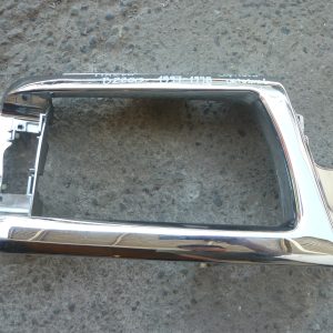 moldura bisel de optico mazda b2200 1997 1998 copiloto dañado
