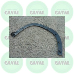 Moldura Delantera Chofer Chevrolet Tracker 2021-2023 (dañada)