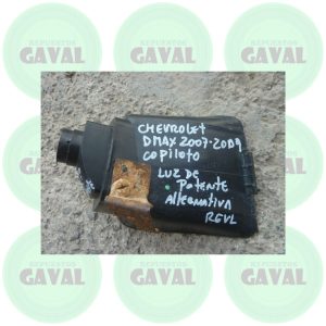 Foco de Patente Copiloto Chevrolet Dmax 2008 (dañado)