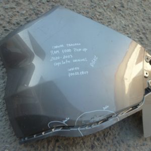 Parachoque corner trasero copiloto Ram 1000 2021 pick up daños