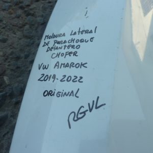 moldura de parachoque chofer vw amarok 2019 2020 daños