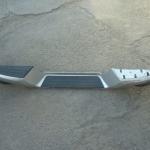 Parachoque trasero mitsubishi l200 dakar 2017 2018 dañado