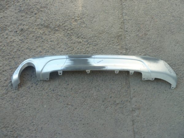 moldura parachoque inferior trasera bmw X1 f48 2021 2022 daños