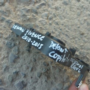 soporte mensula fluence 2010 2015 delantera copiloto usado