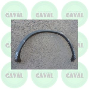 Moldura Delantera Copiloto Suzuki Ignis 2001-2005 (dañada)