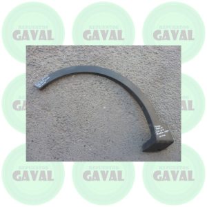 Moldura Delantera Chofer Hyundai Santa Fe 2014-2017(dañada)