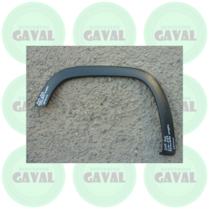 Moldura Delantera Chofer Ram 700 2021-2024 (dañada)