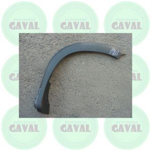 Moldura Delantera Copiloto Renault Oroch 2018-2020 (dañada)