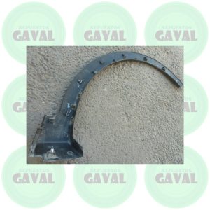 Moldura Delantera Chofer Hyundai Santa Fe 2014-2017(dañada)