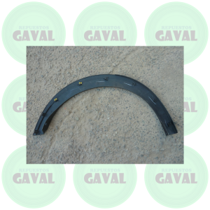 Moldura Trasera Chofer Nissan Kicks 2018-2021 (dañada)