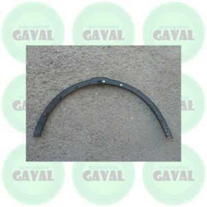 Moldura Delantera Copiloto Land Rover Discovery 2016-2019 (dañada)